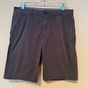 Banana Republic Men’s Size 32 Chino Shorts Striped Charcoal Gray  100% Cotton